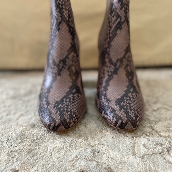 SALE Steve Madden Snakeskin Booties - Picture 2 of 4